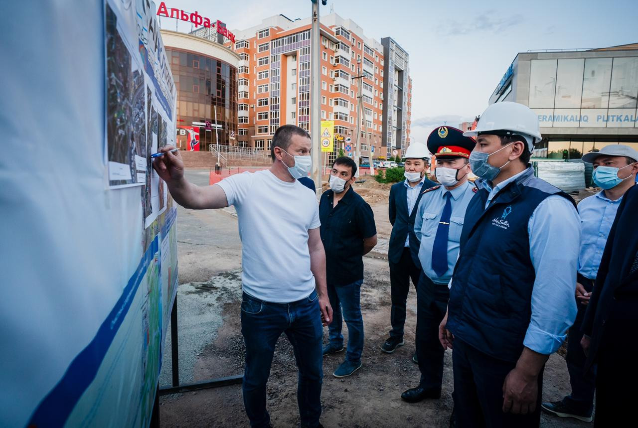 Алтай Кульгинов ознакомился со строительством ливневки на Момышулы