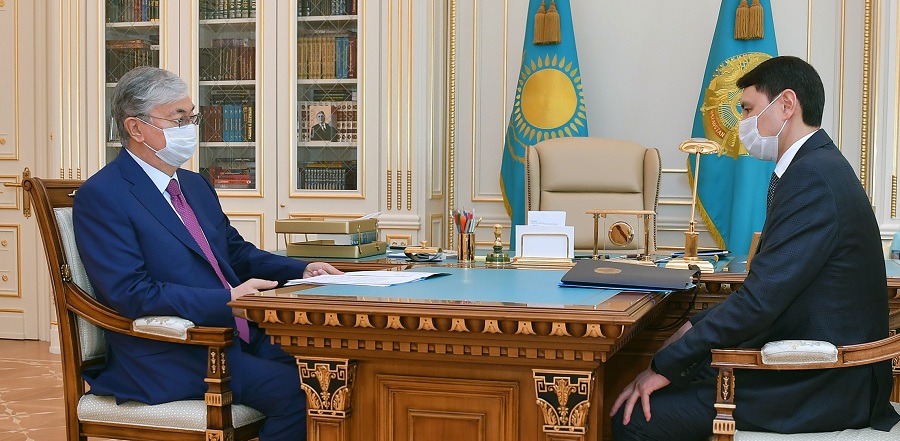 Глава государства принял министра финансов Ерулана Жамаубаева