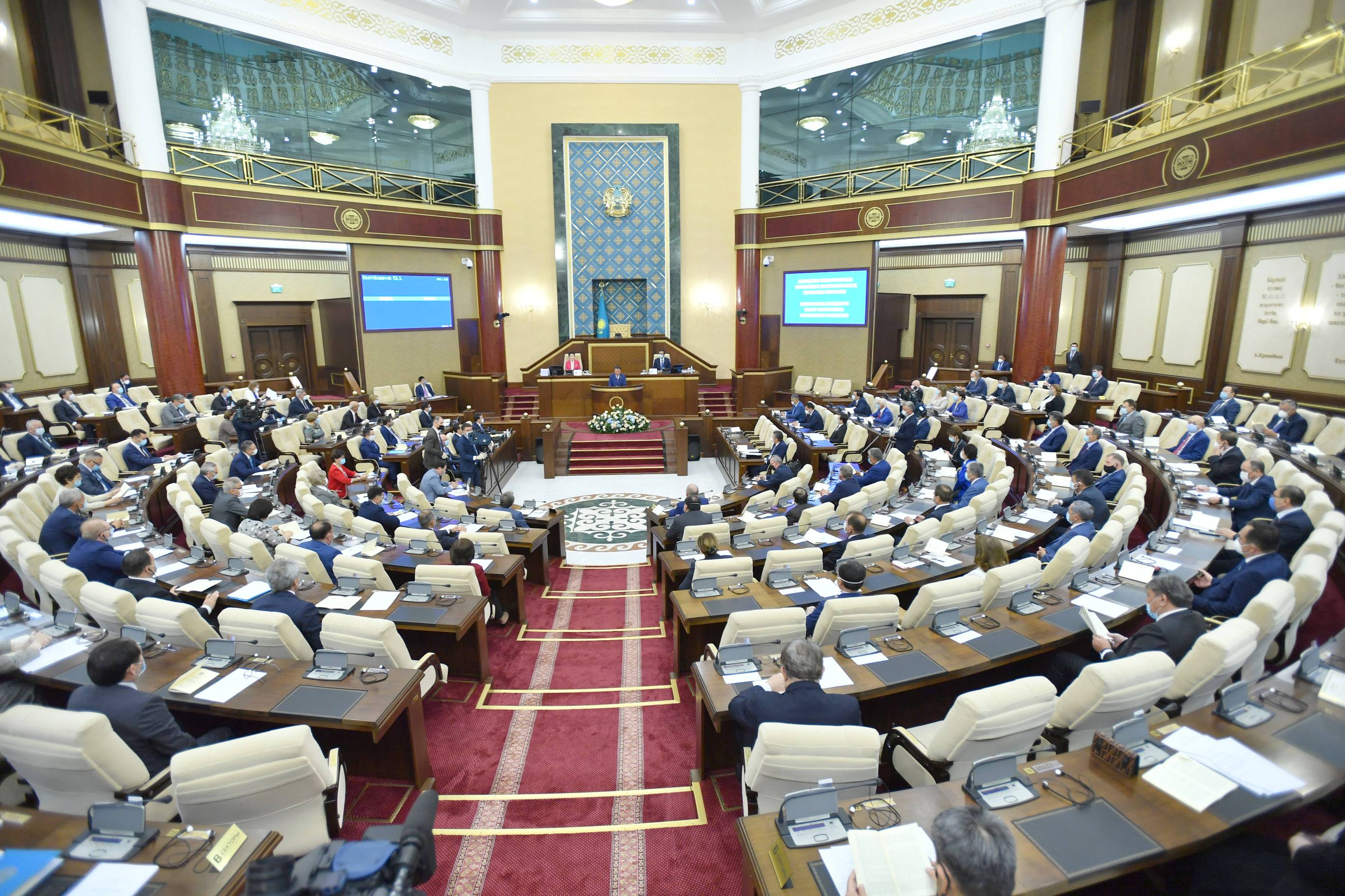 Бюджет-2019: Парламент утвердил отчёты Правительства и Счётного комитета