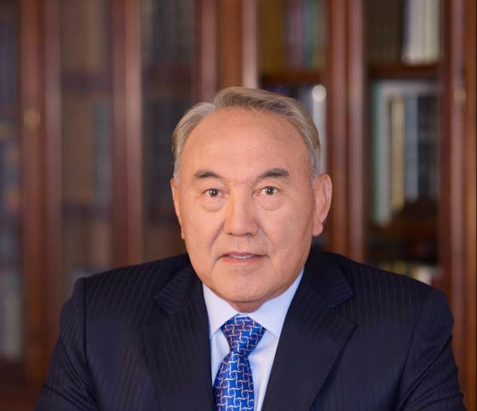 Зайнидин Курманов: Назарбаеву удалось сделать то, что не получается у других