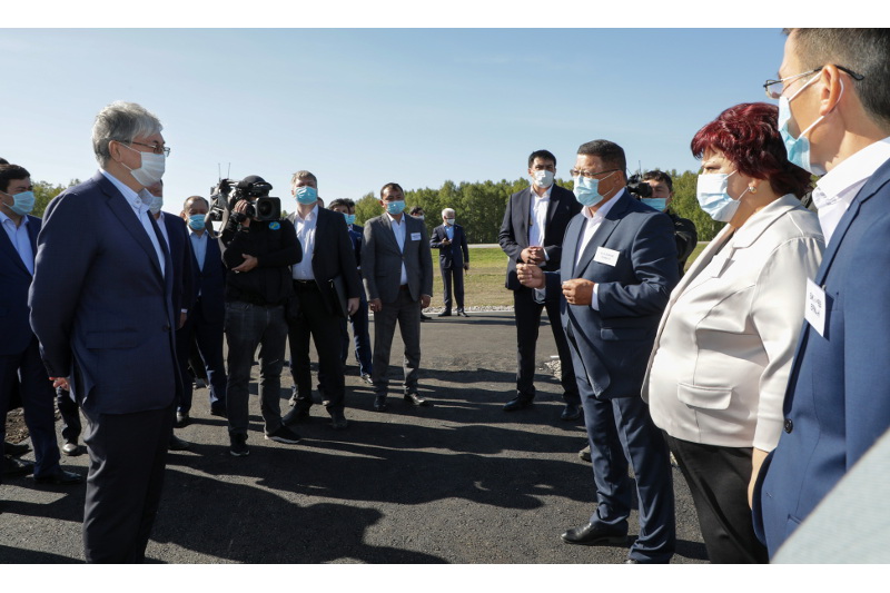 Президент встретился с гражданами, переселившимися в Кызылжарский район