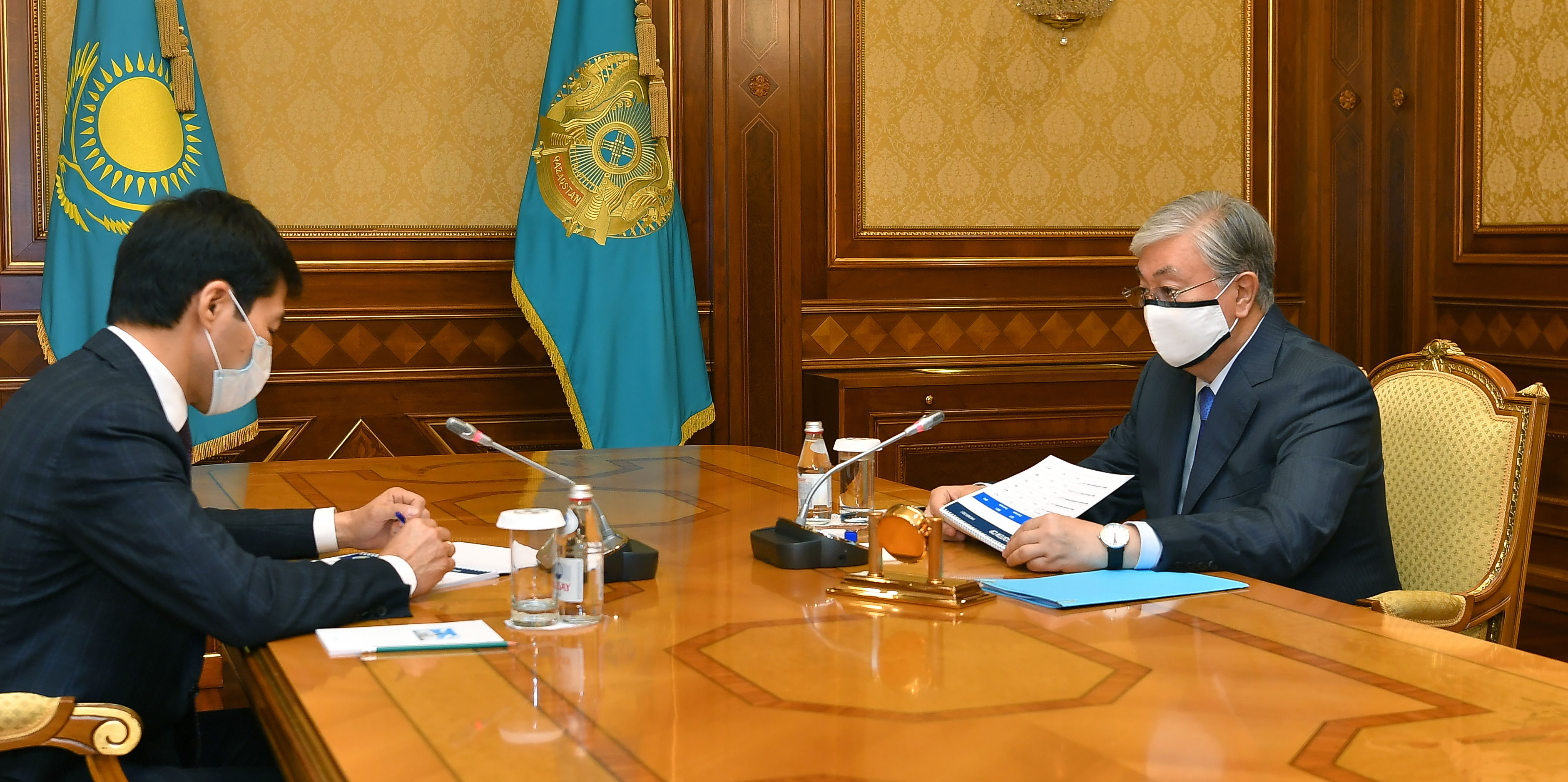 Глава государства принял акима Западно-Казахстанской области