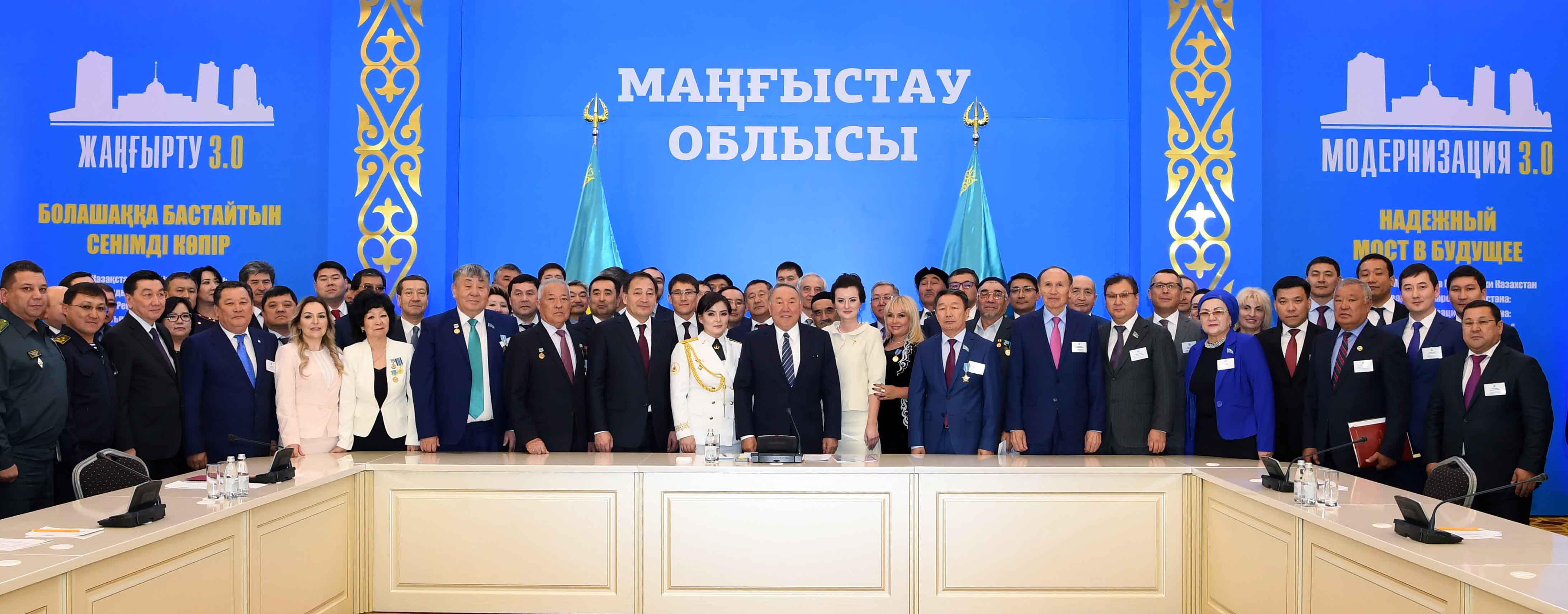 Президент страны Нурсултан Назарбаев встретился с общественностью Мангистауской области 