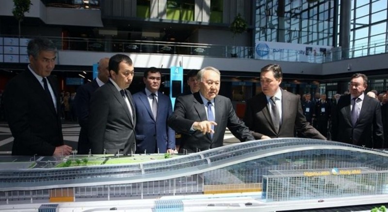 Глава государства посетил новый железнодорожный вокзал