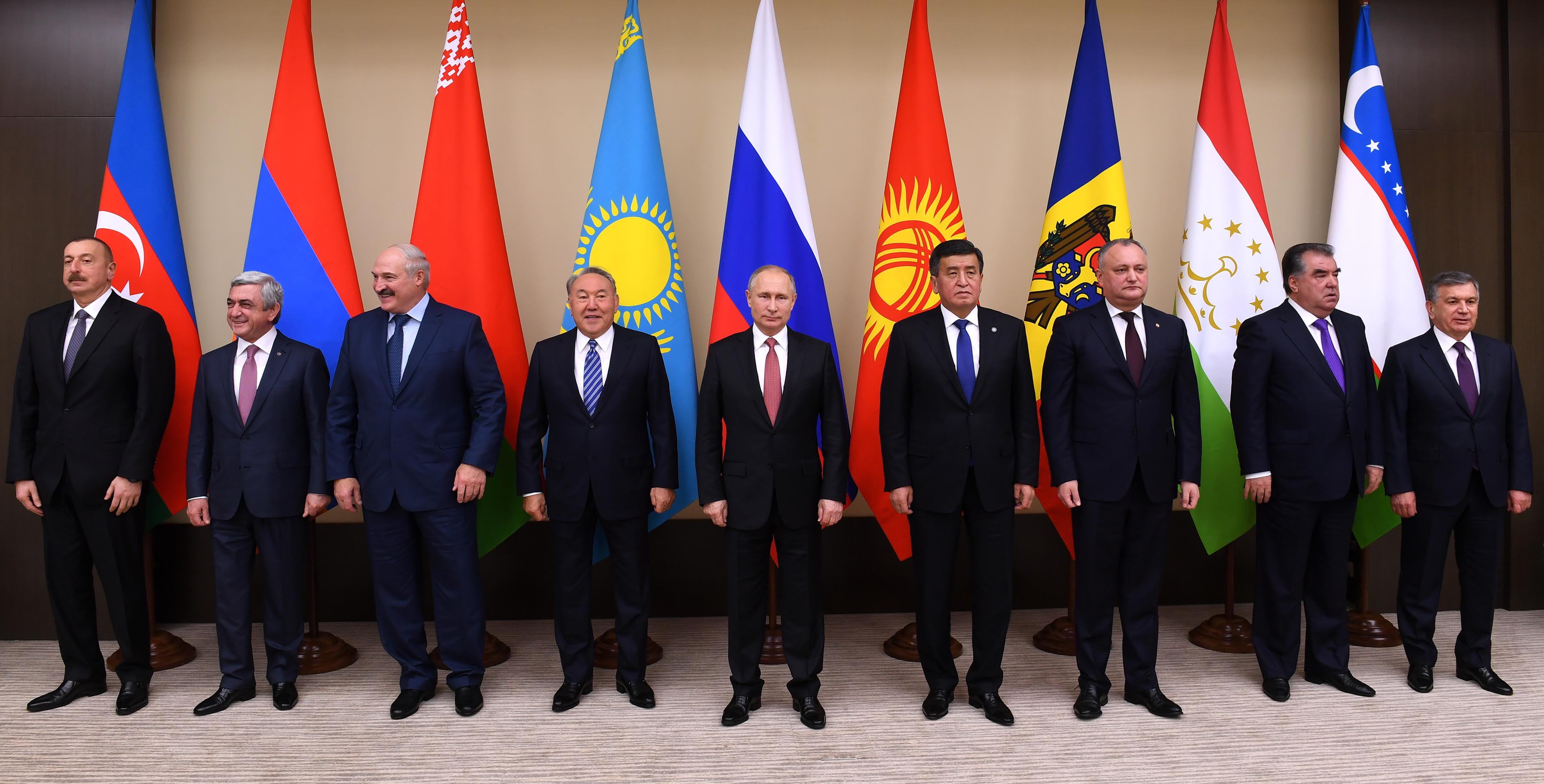 Президент Казахстана принял участие в неформальном саммите глав государств СНГ