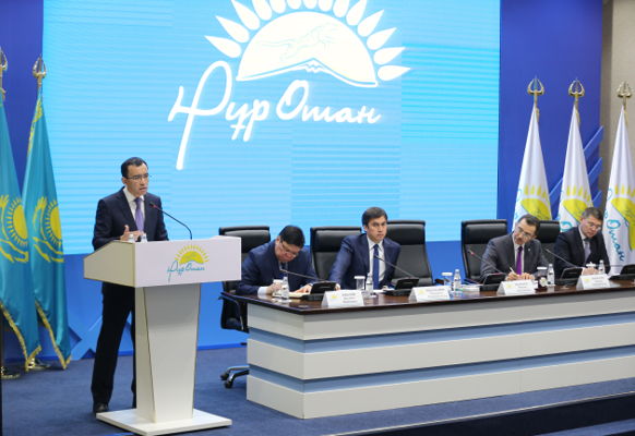 Маулен Ашимбаев: Партия должна быть максимально открытой и доступной