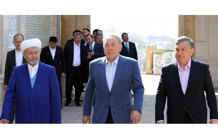 Глава государства встретился с Президентом Узбекистана Шавкатом Мирзиёевым