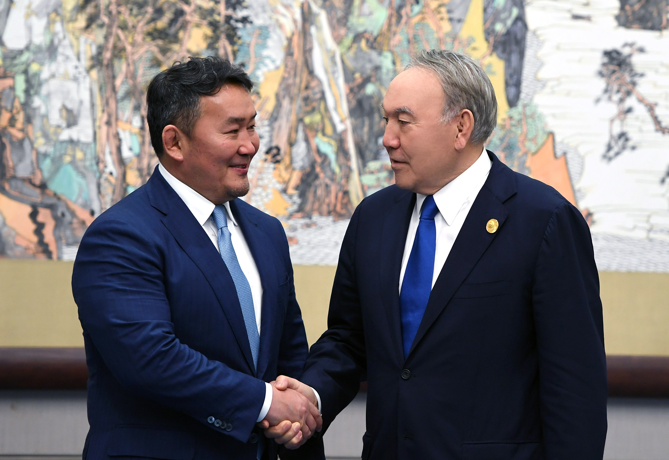 Нурсултан Назарбаев отметил необходимость активизировать сотрудничество Казахстана и Монголии