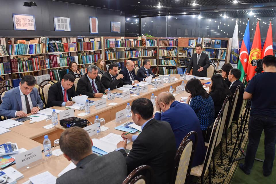 В Тюркской академии встретились руководители центров стратегических исследований