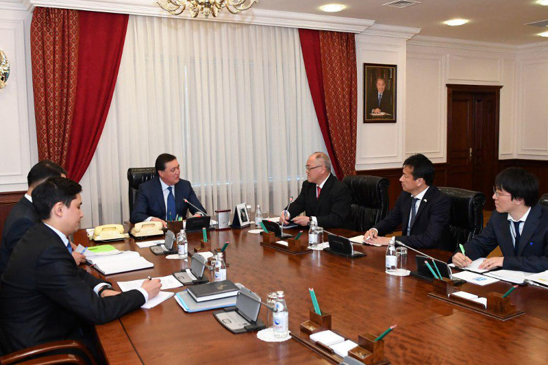 А.Мамин обсудил с Послом Японии развитие торгово-экономического сотрудничества