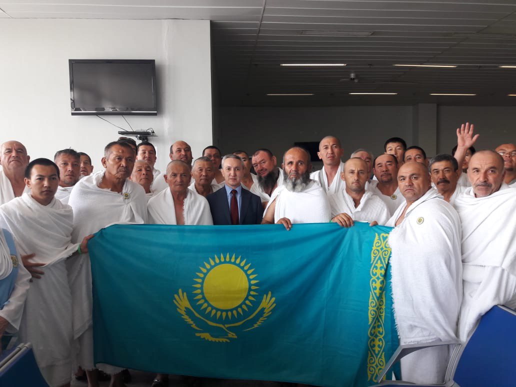 Первые казахстанские паломники прибыли на хадж