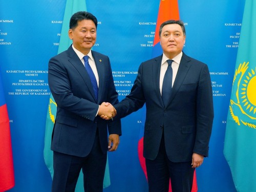 Аскар Мамин провел переговоры с Премьер-Министром Монголии