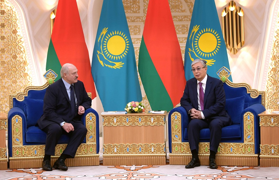 Касым-Жомарт Токаев провел переговоры с Президентом Беларуси