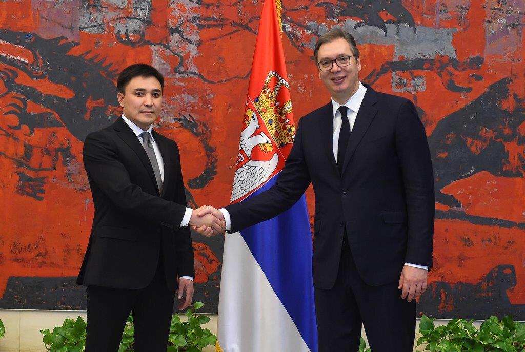 Посол Казахстана вручил верительные грамоты Президенту Сербии