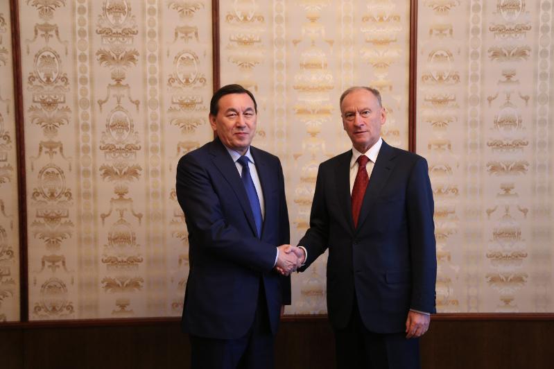 Калмуханбет Касымов провел переговоры с Секретарем Совета Безопасности России