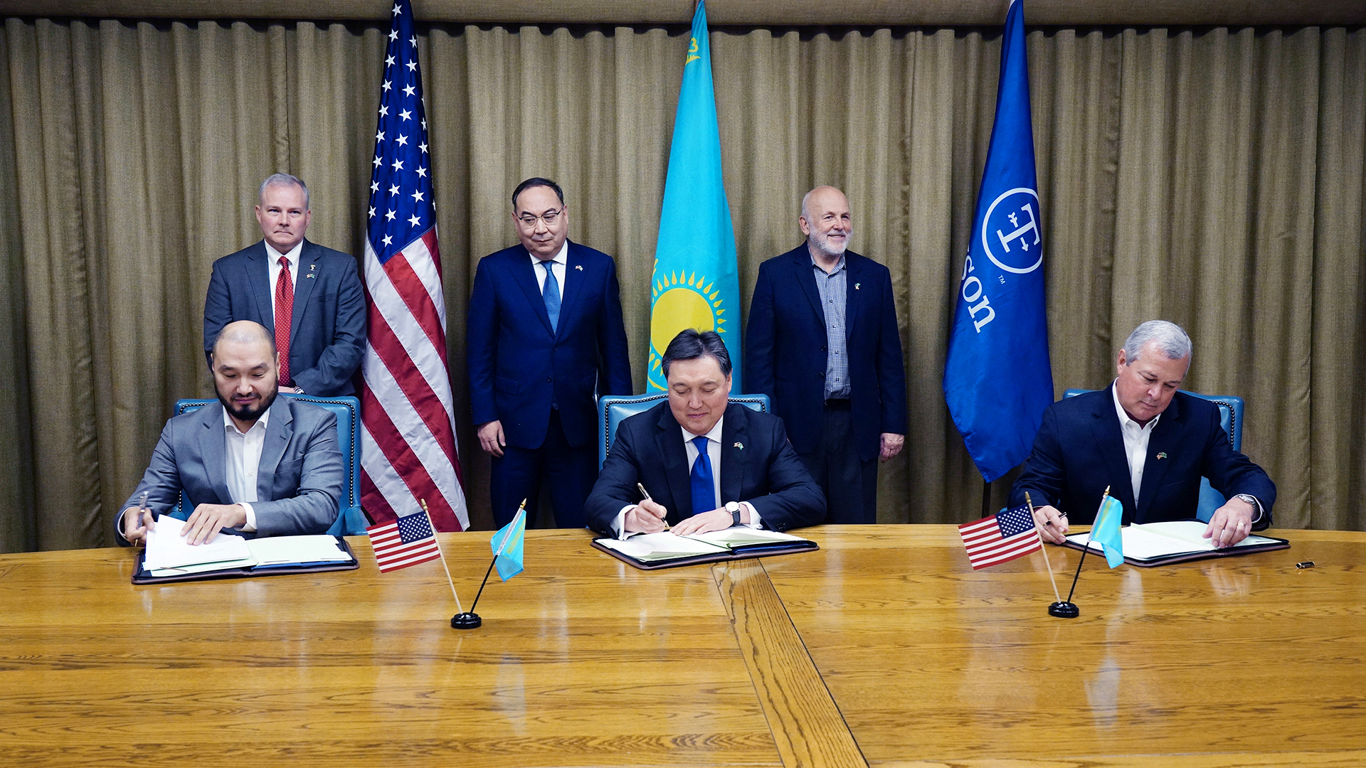 Рабочий визит Аскара Мамина в США: лидеры американского агробизнеса инвестируют в Казахстан