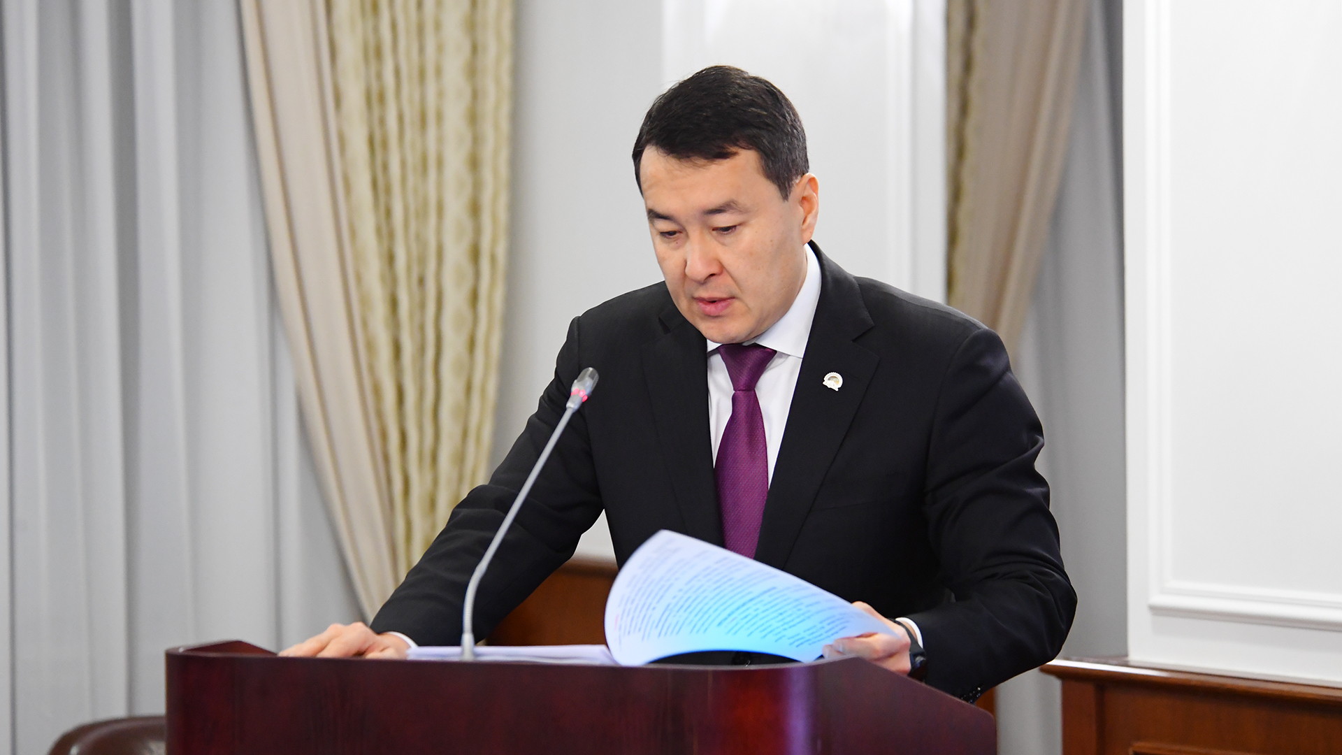 Доходы государственного бюджета перевыполнены на 101,3% - А. Смаилов