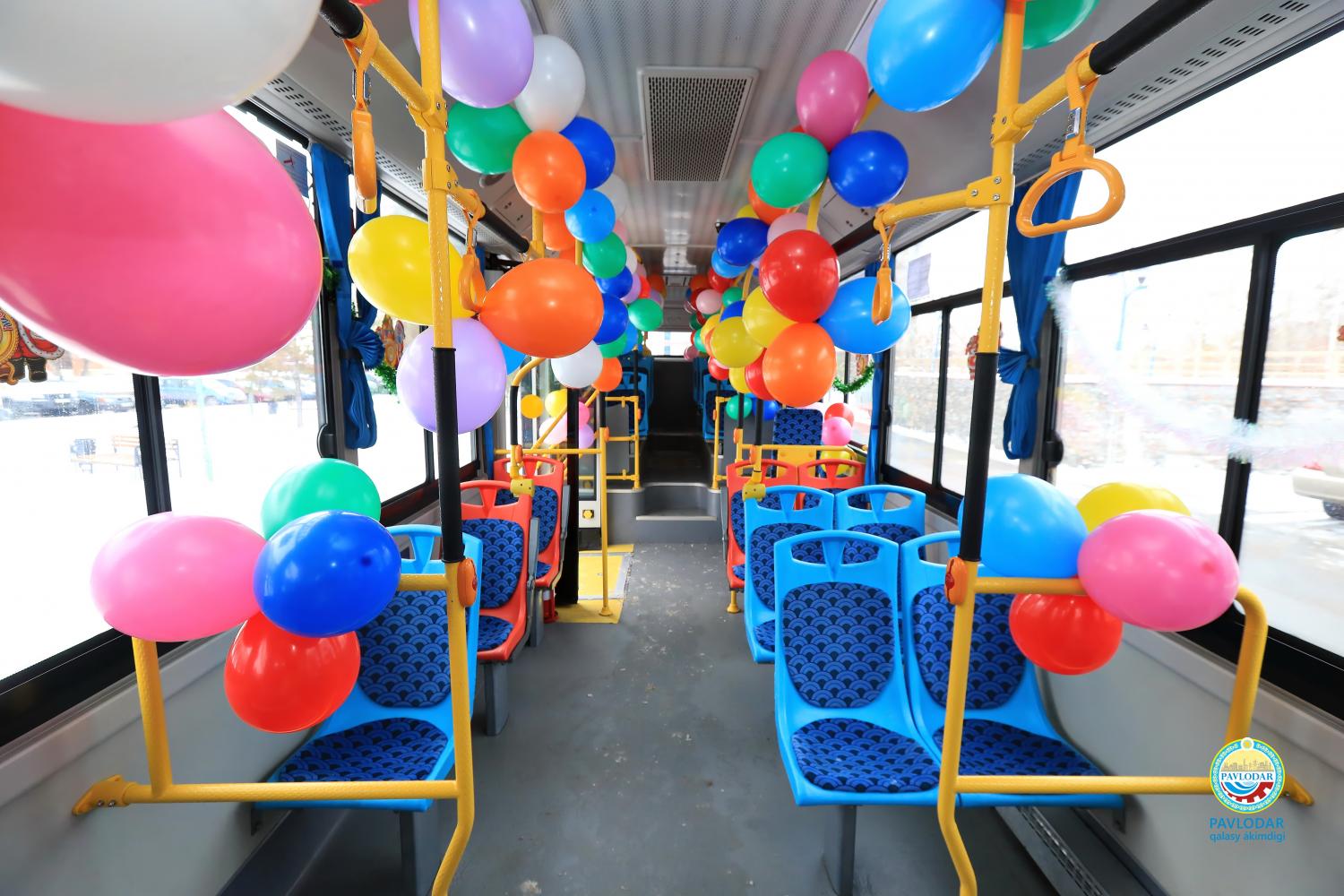 В Павлодаре в тестовом режиме запустили туристический автобус