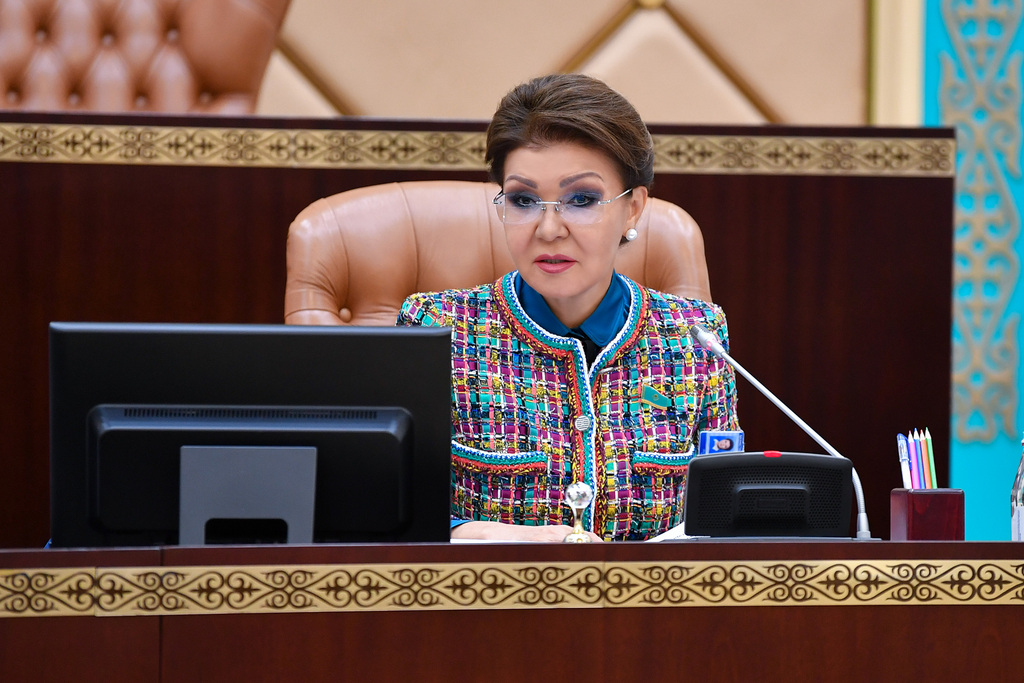 Д.Назарбаева: Сенаторы будут работать над законами по повышению гарантий защиты прав граждан