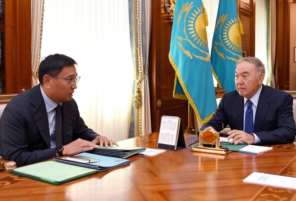 Нурсултан Назарбаев провел встречу с Председателем Нацбанка Ерболатом Досаевым