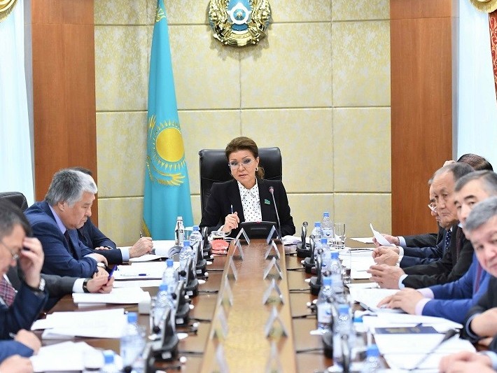 Д. Назарбаева: Легкой промышленности Казахстана нужна отдельная целевая программа развития
