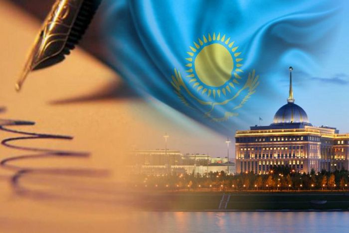 Глава государства ввел чрезвычайное положение в Казахстане