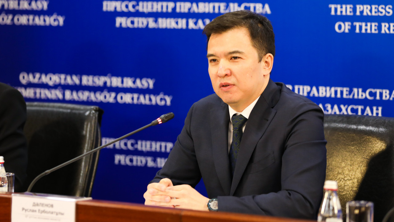 Даленов предложил освободить предпринимателей от подоходного налога
