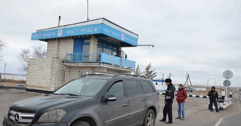 Сколько автомашин заехали в Алматы с начала функционирования блокпостов?