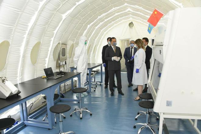 В Алматы открылась седьмая лаборатория для проведения скрининга на COVID-19