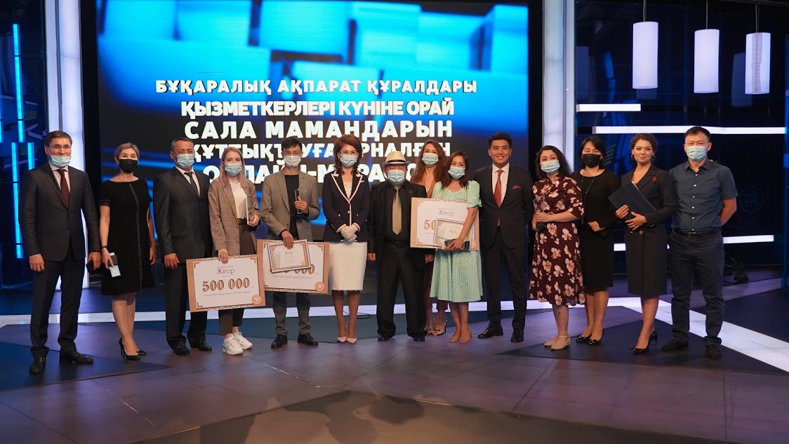 Аида Балаева поздравила журналистов и работников СМИ с профессиональным праздником