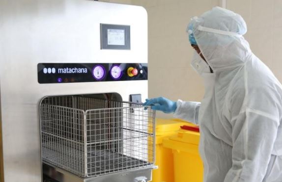 Оборудование для утилизации опасных медотходов передали в столичный центр фтизиопульмонологии