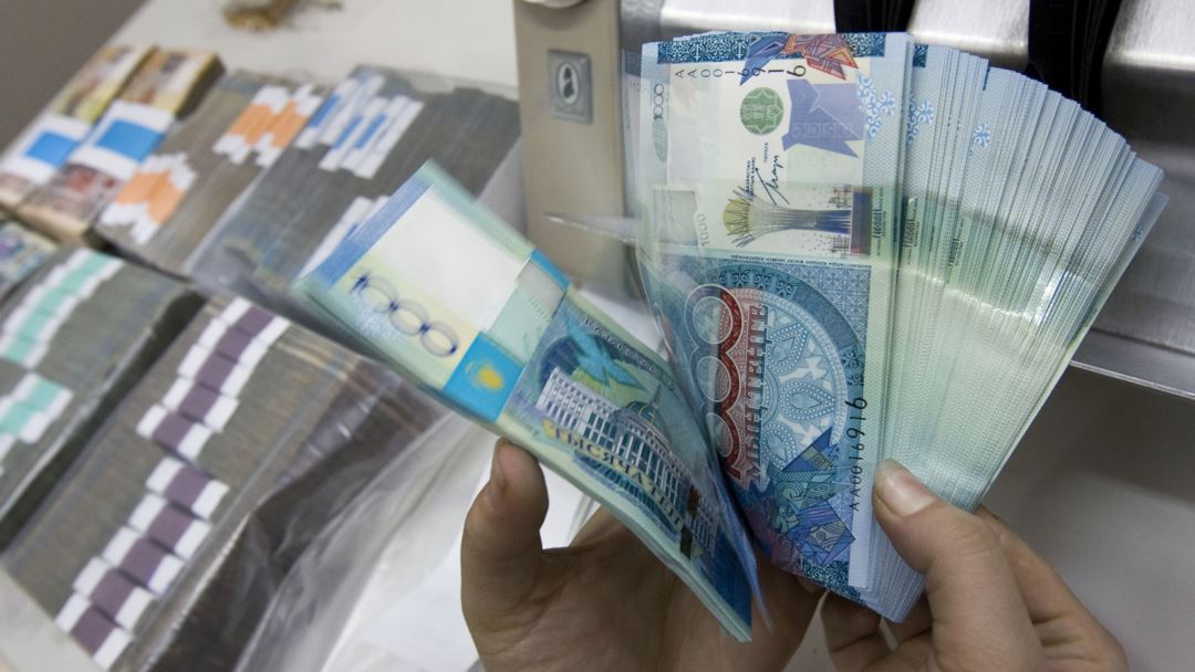 Почти 2,5 трлн тенге  пенсий выплачено казахстанцам в 2020 году
