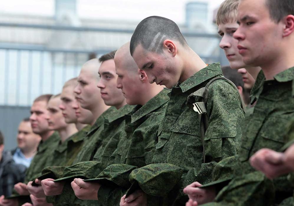 Повестку в армию по SMS будут получать казахстанские призывники
