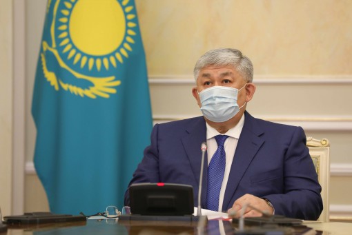 Крымбек Кушербаев посетил проектный офис Госкомиссии по полной реабилитации жертв политических репрессий