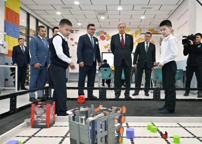 Президент «SANA» оқушылар сарайына барды