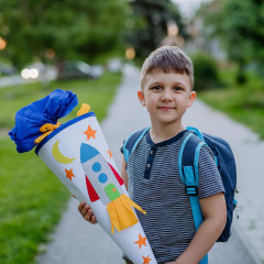 Кәмпитке толы конус