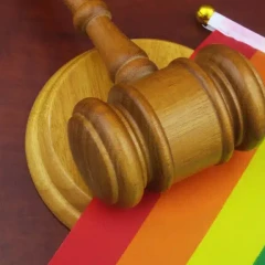 ЛГБТ насихатына тыйым салу туралы норманы қолдады