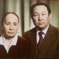 Ұстаздың өшпес шамшырағы