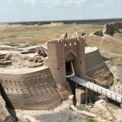 Кітап-альбомға көшкен киелі орындар