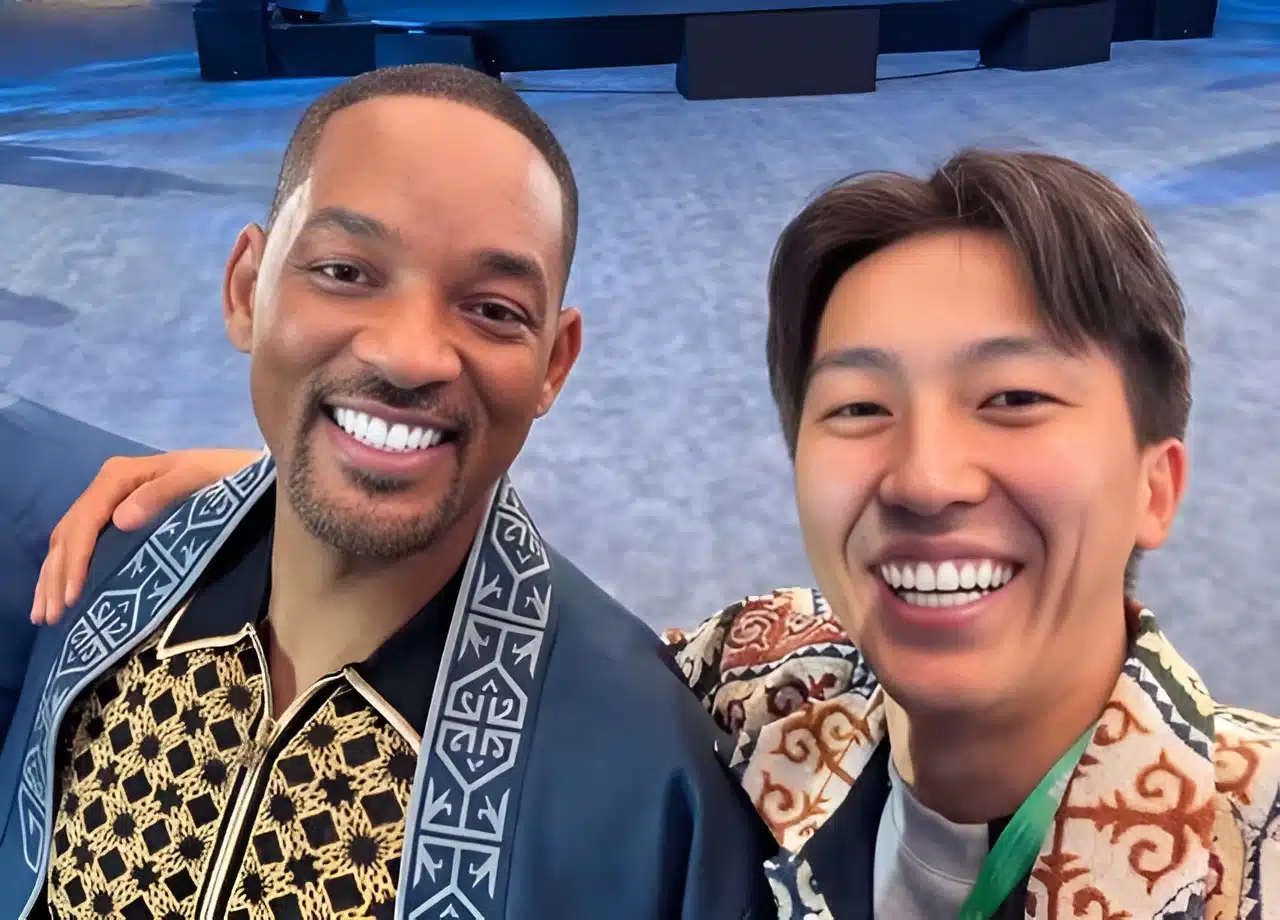 Еліміздің танымал видеографы Уилл Смитке шапан жапты