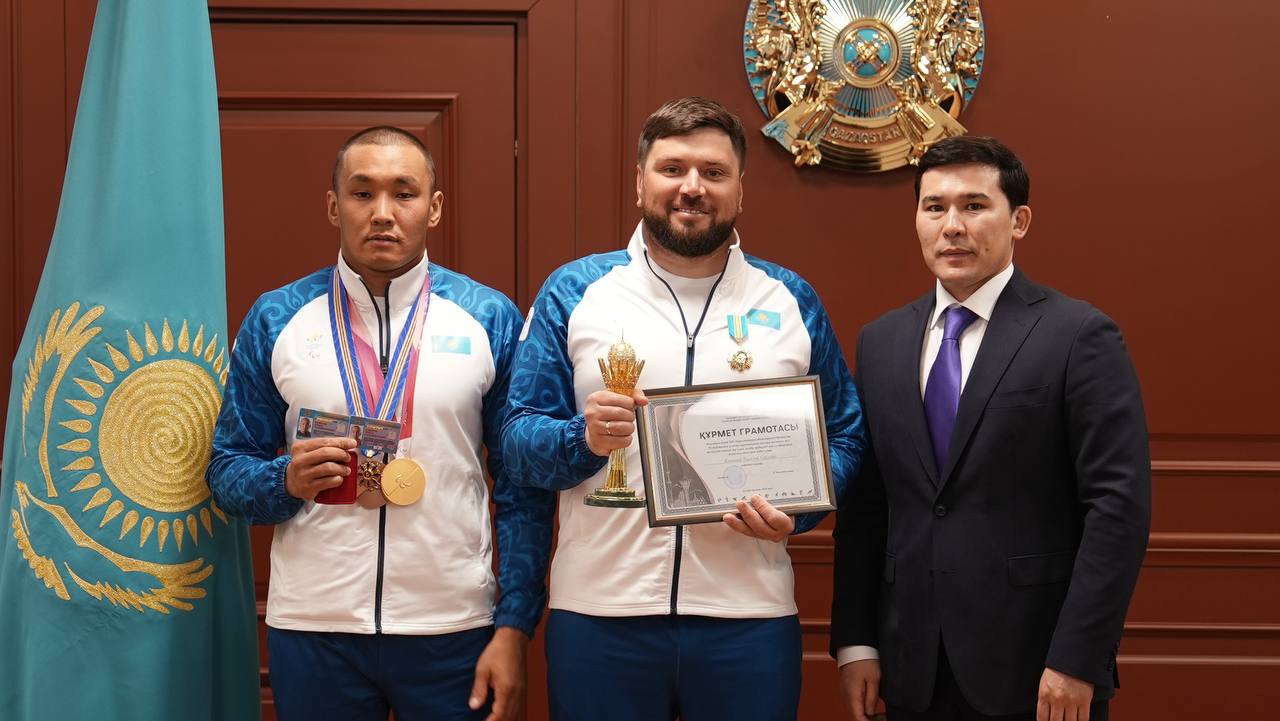 Ербол Хамитовқа «Қазақстанның еңбек сіңірген спорт шебері» атағы берілді