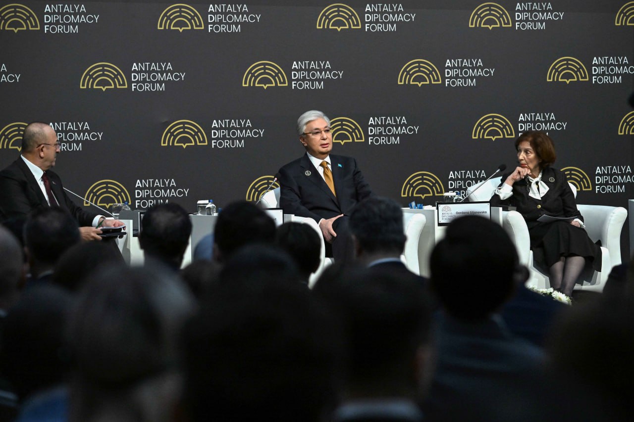 Президент бүгінгі көшбасшылардың бойынан табылуға тиіс қасиеттерді атады